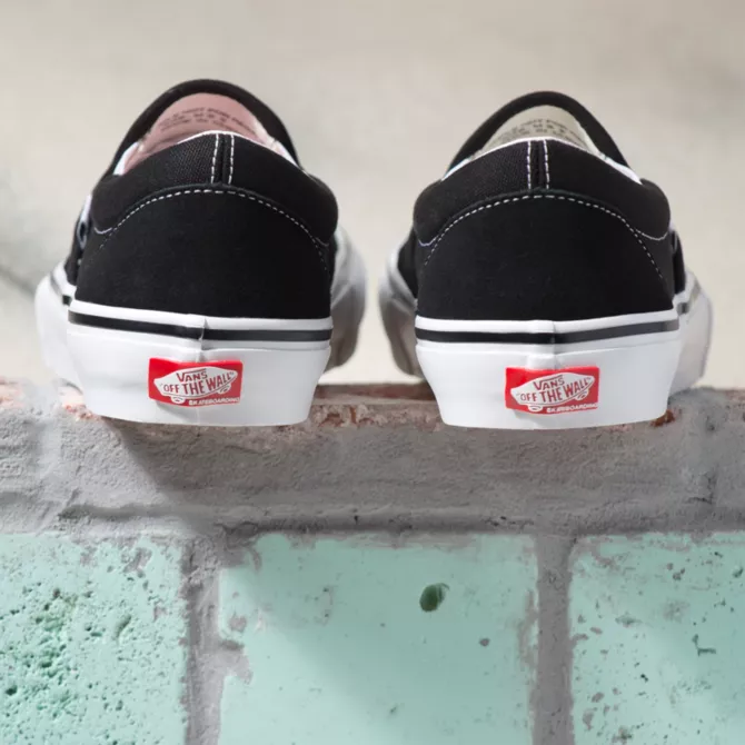 Soulier Vans Skate Slip-On Noir/Blanc