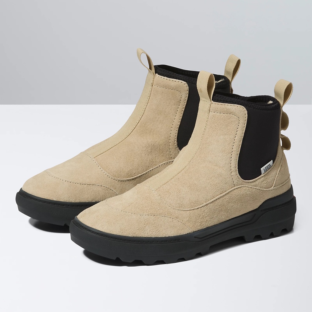 BOTTES VANS STANDARD MID SNOW MTE - SHERPA/NOIR/KHAKI