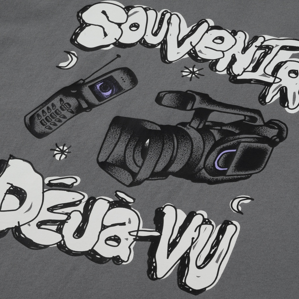 T-SHIRT SOUVENIR DÉJA VUE SHORT SLEEVE TEE - GRIS