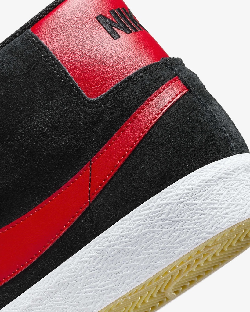 SOULIER NIKE SB ZOOM BLAZER MID - NOIR/UNIVERSITY RED