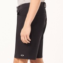 SHORT OAKLEY GOLF HYBRID - BLACKOUT