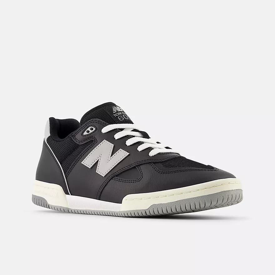 SOULIER NEW BALANCE NUMERIC TOM KNOX 600 - BLACK/CLOUD