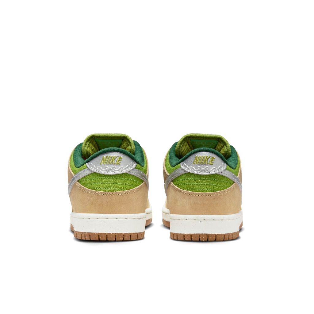 SOULIER NIKE SB DUNK LOW PRO - SESAME/METALLIC SILVER-PEAR-FIR
