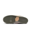 SOULIER NIKE SB DUNK LOW PRO - LIGHT CARBON/SESAME-MONARCH-SUMMIT WHITE