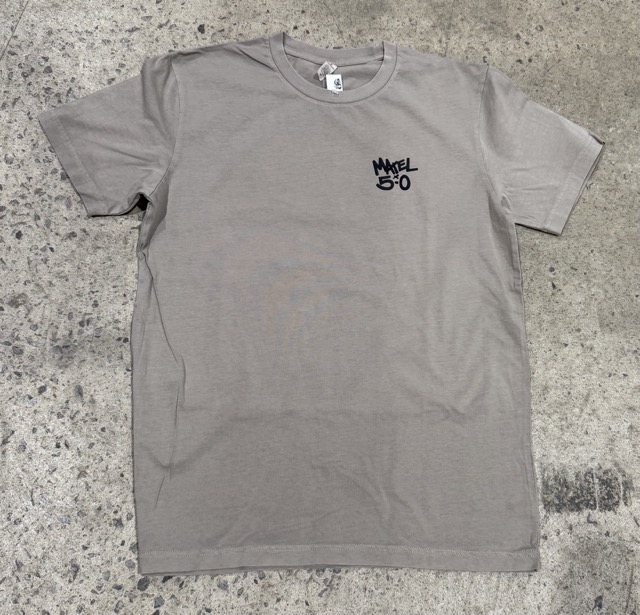 T-SHIRT 5-0 X MATEL POCKET - CEMENT