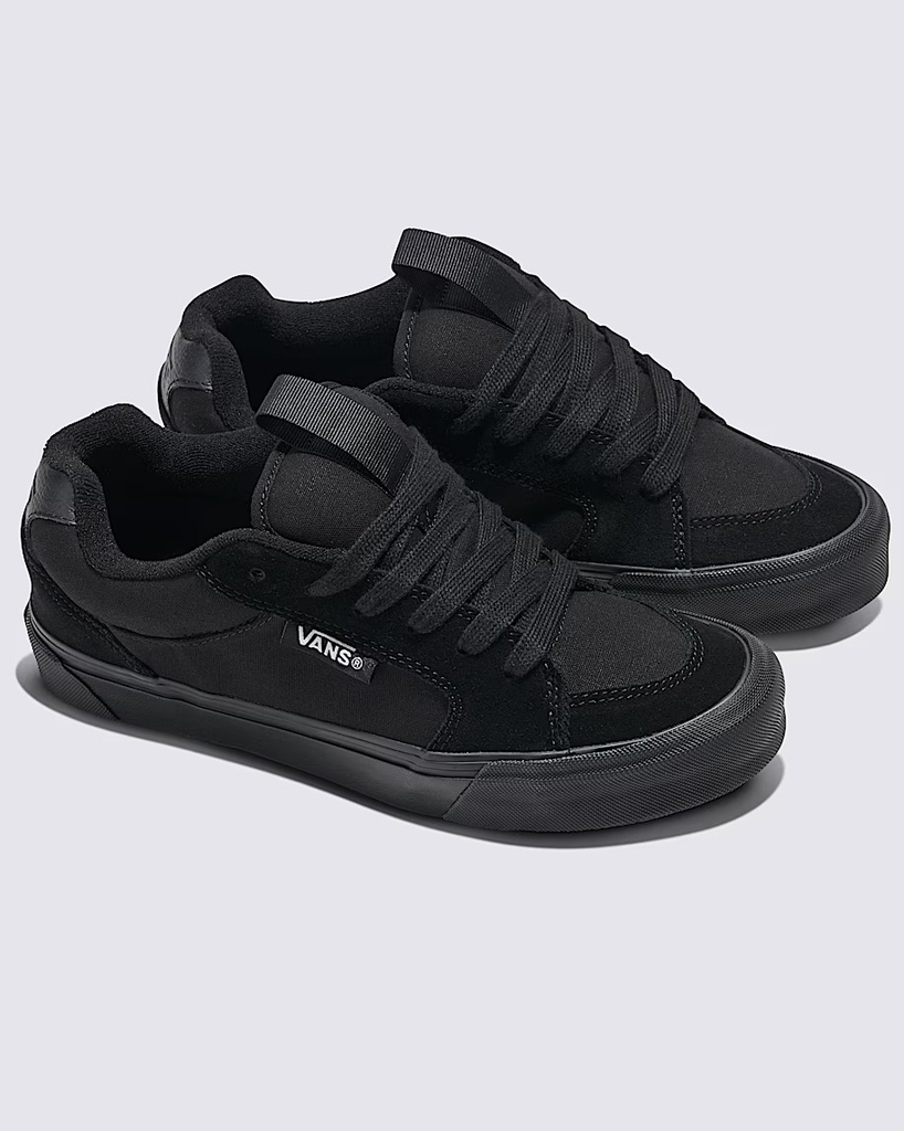 SOULIER VANS SKATE CHUKKA LOW - BLACKOUT (copie)