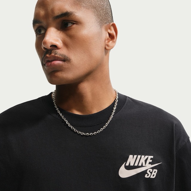 T-SHIRT NIKE SB TEE LOGO - NOIR/COCONUT MILK
