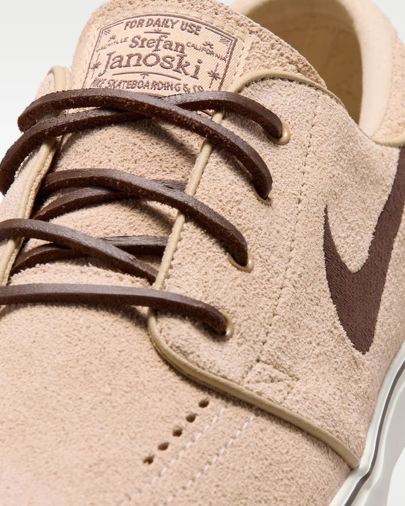 Soulier Nike SB Zoom Janoski OG+ - BAROQUE BROWN/PALE IVORY (copie)