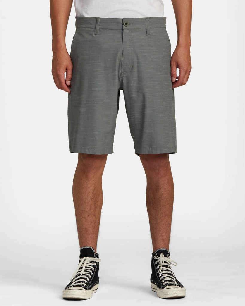 RVCA BALANCE HYBRID SHORT - OLIVE
